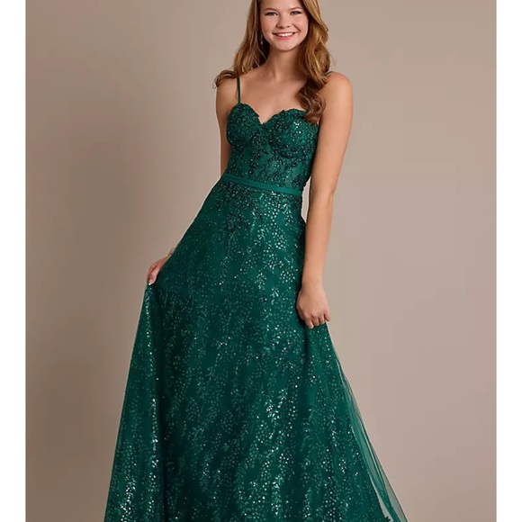 David's Bridal | Dresses | Davids Bridal Green Sequin Gown Sweetheart Neckline Prom | Poshmark David's Bridal | Dresses | Davids Bridal Green Sequin Gown Sweetheart Neckline Prom | Poshmark